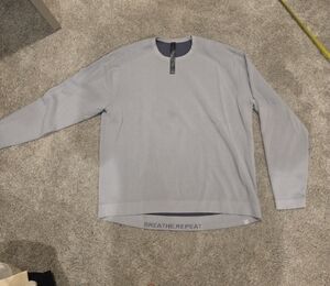 lululemon athletica Men's Light Gray Crewneck Sweater